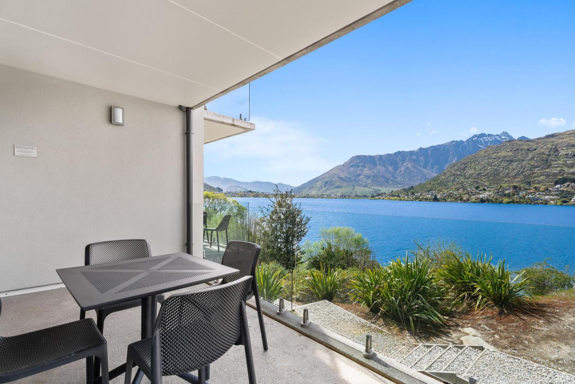 Residence Du Lac By Staysouth Queenstown Exterior photo
